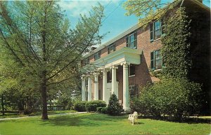 Beaumont Inn Harrodsburg Kentucky KY Postcard