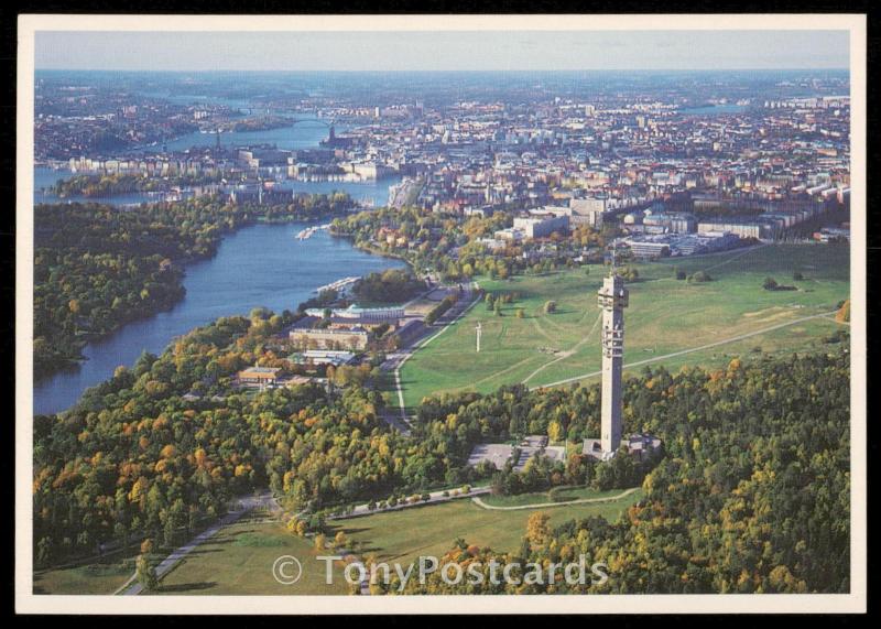 Hogt over Kaknastornet och Ladugardsgardet i Stockholm.