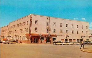 Canada, Whitehorse, Yukon, Whitehorse Inn, 50s Cars, Dexter 50605-B