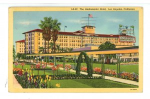 CA - Los Angeles. Ambassador Hotel ca 1938  (crease)