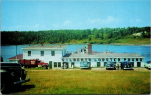 Postcard ME Pemaquid Beach Gilbert's Lobster Pound - Classic Cars 1950s J1