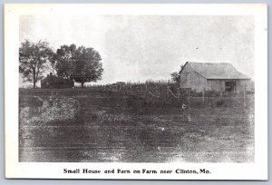 K25/ Clinton Missouri Postcard c1930s Small House barn Farm Scene 454