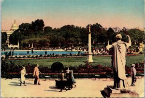 VINTAGE CONTINENTAL SIZE POSTCARD REPRO VIEW OF THE LUXEMBOURG GARDENS PARIS
