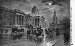 B85618 the national gallery and st martin s church chariot   london uk