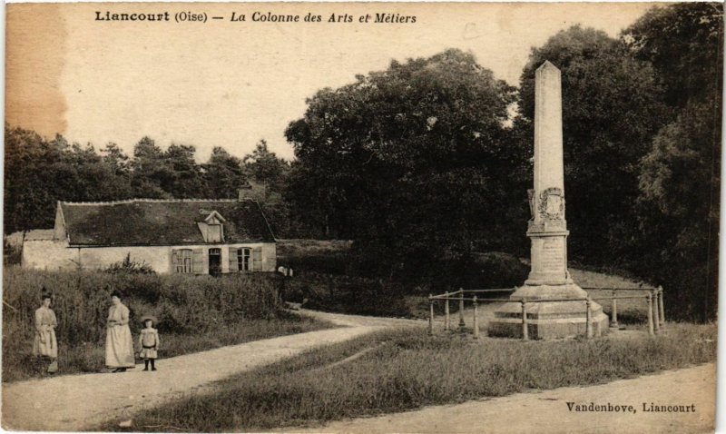 CPA LIANCOURT - La Colonne des Arts et Metiers (423419)