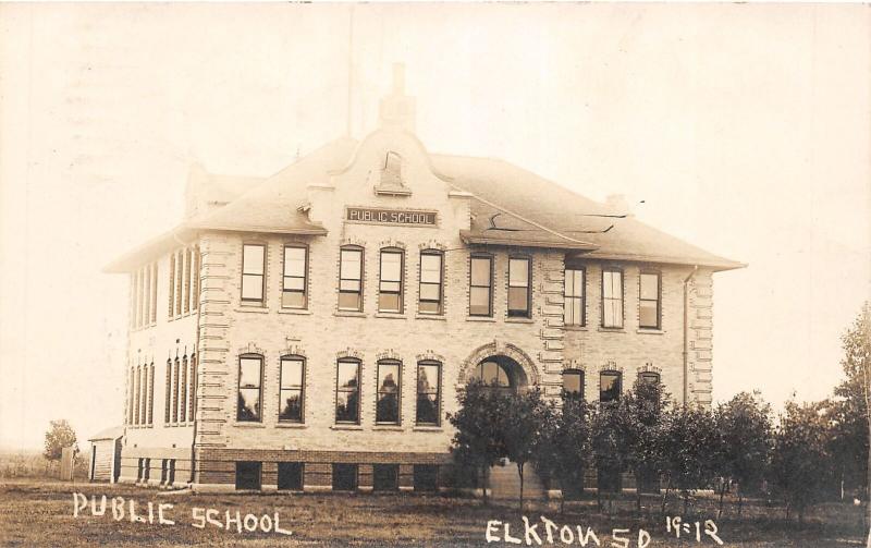 F12/ Elkton South Dakota Postcard RPPC 1918 Public School Building