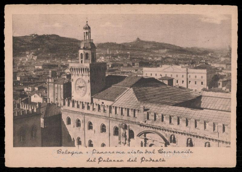 Bologna - Panorama vista dal Campanile del Palazza del Padesta