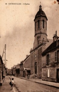 France Courseulles-sur-Mer L'Eglise Vintage Postcard 08.86