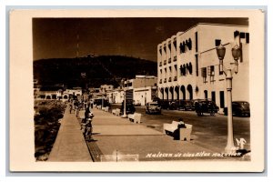 RPPC  Malecon de olas Altas Mazatlan Sinaloa Mexico UNP Postcard T8