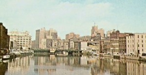 Postcard 1958 View of Milwaukee River in Downtown Milwaukee, WI.      S2