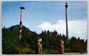 Native Americana~Alaska~Abraham Lincoln Totem Pole @ Saxman Park~Vtg Postcard