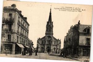 CPA TOURS-Église St-Etienne et la Place (266680)