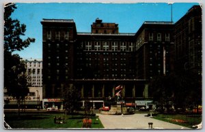 Columbus Ohio 1957 Postcard The Neil House Street Scene Walgreens