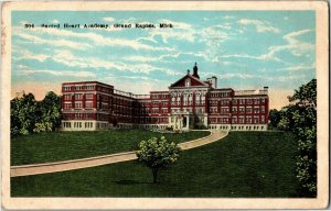 View of Sacred Heart Academy, Grand Rapids MI Vintage Postcard C69