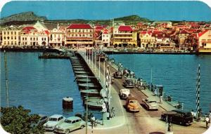 CPM AK The pontoon bridge across the harbor CURACAO (660195)