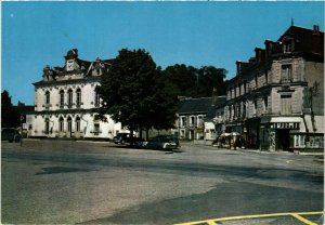 CPM CHATEAU DU LOIR - place de l'Hotel de Ville (217008)