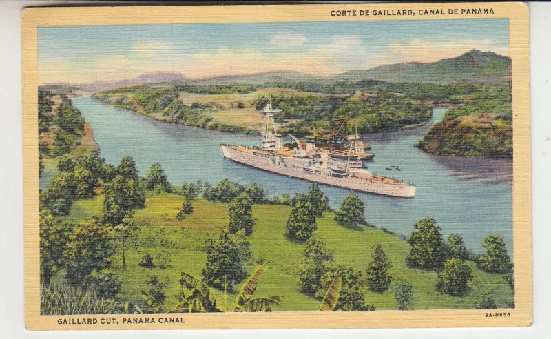 P2224 vintage postcard panama canal gaillard cut birds eye view with ship