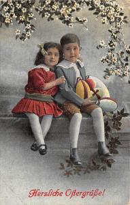 BG14722 children boy and girl egg flower   ostern easter  germany