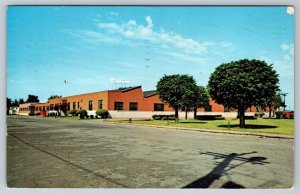 Manufacture Dennison, Drummondville Quebec Canada, Vintage 1971 Chrome Postcard