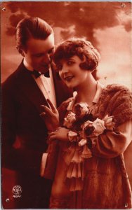 Glamour Couple Romance Vintage RPPC  C159