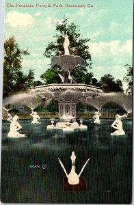 Postcard FOUNTAIN SCENE Savannah Georgia GA AM7874