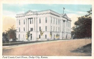 Dodge City, KS Kansas   FORD COUNTY COURT HOUSE  Courthouse  ca1920's Postcard