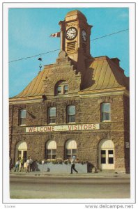 Town Hall and Old Town Clock, PEMBROKE, Ontario, Canada, 40-60's