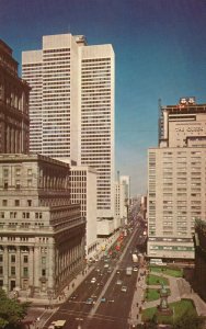 Vintage Postcard Dorchester Boulevard w/ Sun Life Bldg. Montreal Quebec Canada