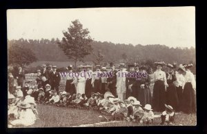 tp2597 - Somerset - Gathering of Children with Parents behind c1906 - postcard