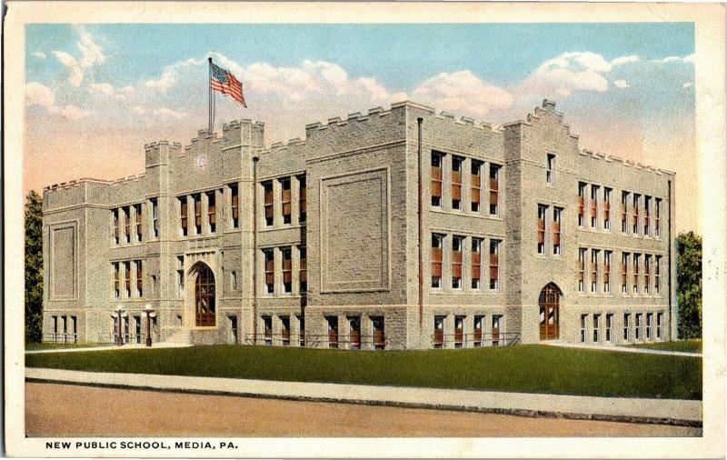 New Public School, Media Pennsylvania c1914 Vintage Postcard N04