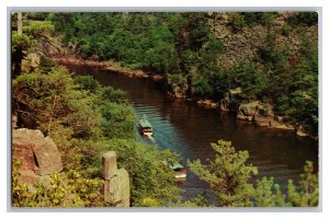 Postcard MN WI Devil's Chair Scenic Boats Interstate State Park Taylors Falls 