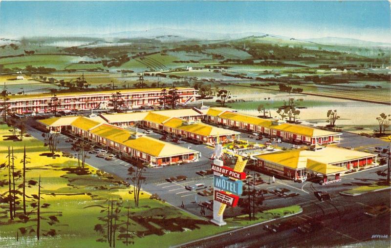 Chattanooga Tennessee~Albert Pick Motel~1959 Postcard