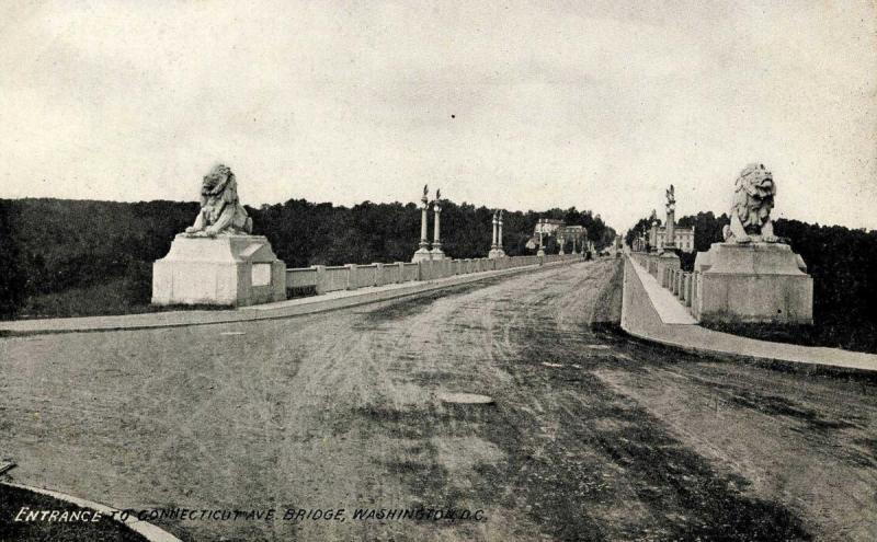 DC - Washington. Entrance to Connecticut Avenue Bridge