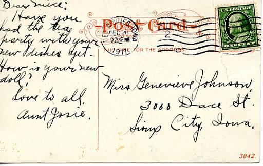 IA - Des Moines. Walnut Street at Night