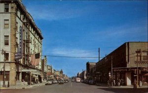 Green Bay Wisconsin WI Bus Classic 1950s Cars Street Scene Vintage Postcard