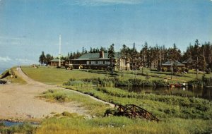 Nova Scotia, Canada   PICTOU LODGE & RESORT  ca1950's Vintage Chrome Postcard