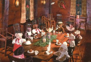 Vintage Postcard 1995 Salem Crof Inn Food & Drink Brookfield Massachusetts MA