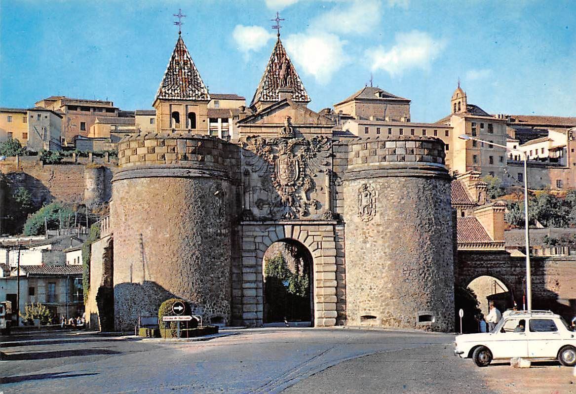 Spain Toledo Puerta BIsagra, Gate of Bisagra Car Voitures / HipPostcard