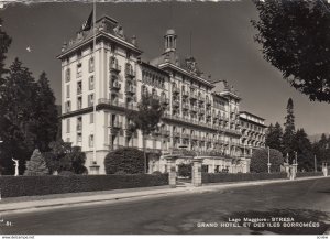 RP: STRESA , Italy , 1954 ; Grand Hotel et des Iles Borromees