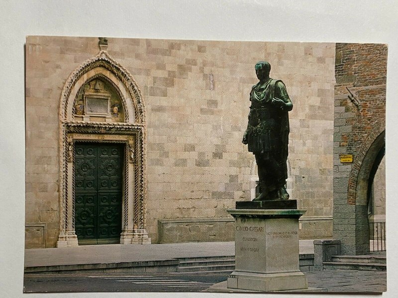 POSTED 1981 STATUE POSTCARD -  CATHEDRAL JULIUS CAESAR STATUE    (KK3259) 