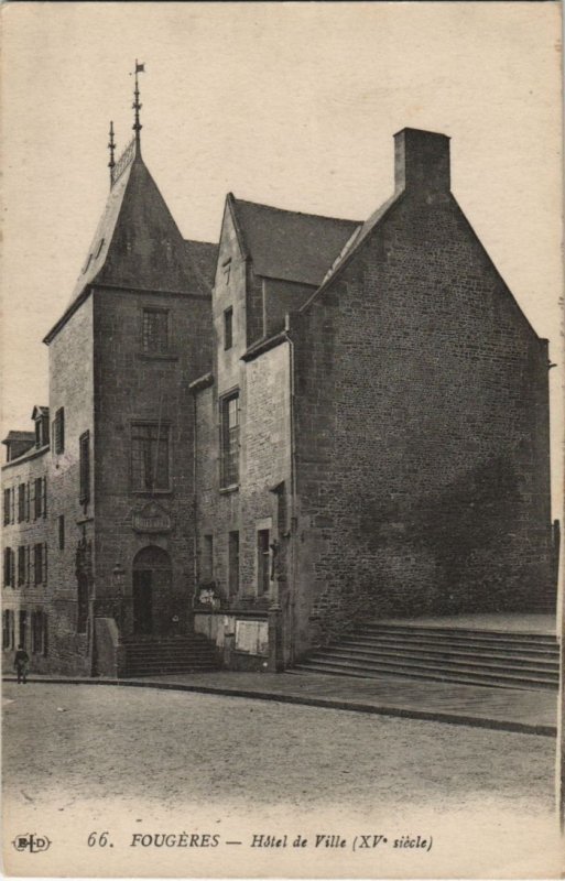 CPA Fougeres Hotel de Ville (1237466)