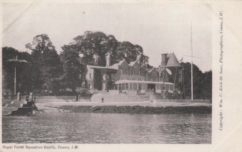 Isle of Wight Postcard - Royal Yacht Squadron Castle, Cowes   RS21349