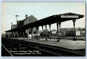 Independence Iowa Postcard Illinois Central Ry Depot Station Rail c1910 Vintage