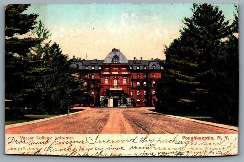 Postcard Poughkeepsie NY c1910 Vassar College Entrance Dutchess County