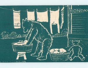 Pre-Linen housework HUMANIZED BEAR HANGS UP THE LAUNDRY ON MONDAY HJ4900
