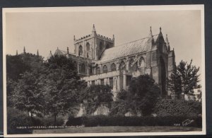 Yorkshire Postcard - Ripon Cathedral From The South-East. Posted 1943 - RS10230