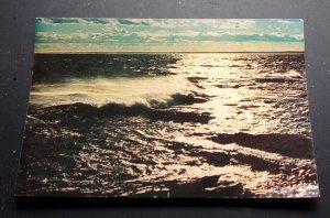 VINTAGE UNUSED POSTCARD - ROLLING SURF ALONG THE COAST OF MAINE