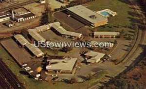 Quality Courts Motel - High Point, North Carolina NC Postcard
