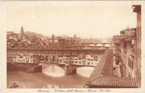 Italy Firenze Veduta dell'Arno e Ponte Vecchio