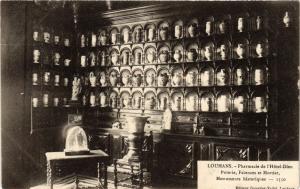 CPA Louhans -Pharmacie de l'Hotel-Dieu -Poterie,Faiences et Mortier.. (295485)